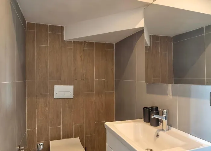 Apartman Sa Apartments! Lux 2br Duplex 150m To The *